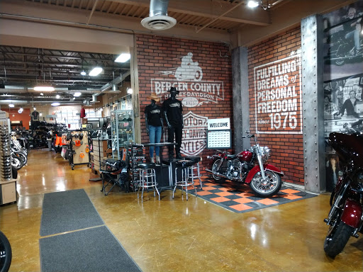 Harley-Davidson Dealer «Bergen County Harley-Davidson (Service Opens 9am)», reviews and photos, 124 Essex St, Rochelle Park, NJ 07662, USA