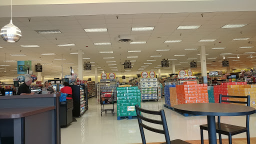 Grocery Store «Winn-Dixie», reviews and photos, 8924 N Military Trl, Palm Beach Gardens, FL 33410, USA
