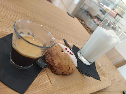 Justicia Coffeeshop · Café de Especialidad y Pasteles Zaragoza