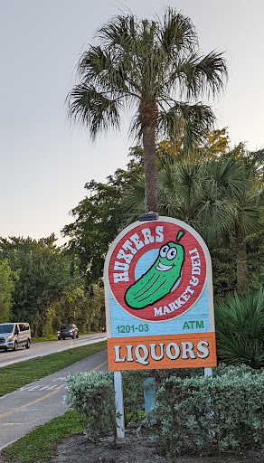 Deli «Huxters Market & Deli», reviews and photos, 1203 Periwinkle Way, Sanibel, FL 33957, USA