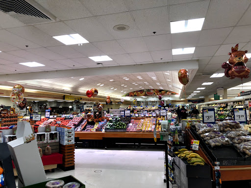 Grocery Store «Stop & Shop», reviews and photos, 24 Summerfield Blvd, Dayton, NJ 08810, USA