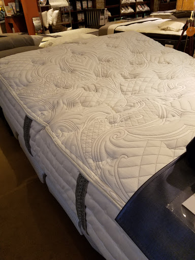 Furniture Store «Levin Furniture», reviews and photos, 16960 Sprague Rd, Middleburg Heights, OH 44130, USA