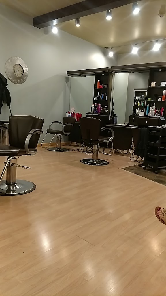 Indulge Salon & Spa 56031