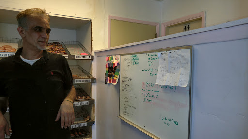 Donut Shop «Donut Day», reviews and photos, 18955 SW Tualatin Valley Hwy, Beaverton, OR 97006, USA