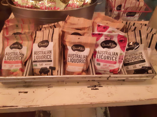 American Restaurant «Lickity Split Frozen Custard», reviews and photos, 6056 N Broadway St, Chicago, IL 60660, USA