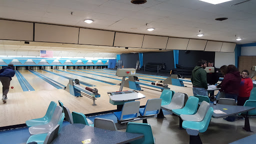 Bowling Alley «Old Town Bowling Center», reviews and photos, 156 Center St, Old Town, ME 04468, USA