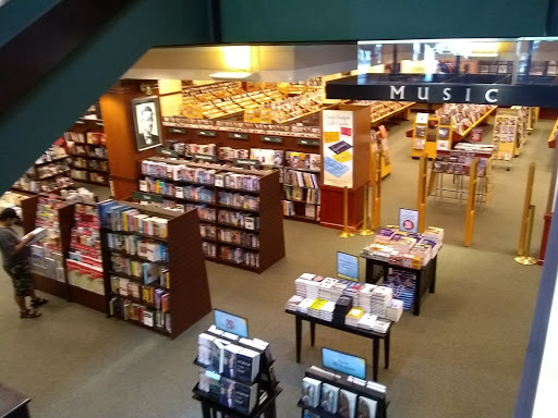 Book Store «Barnes & Noble», reviews and photos, 7 Holyoke St, Holyoke, MA 01040, USA