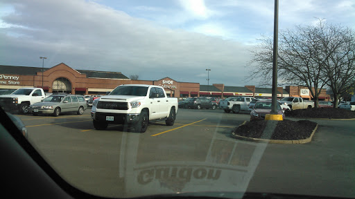 Shoe Store «Shoe Carnival», reviews and photos, 3408 S Glenstone Ave, Springfield, MO 65804, USA