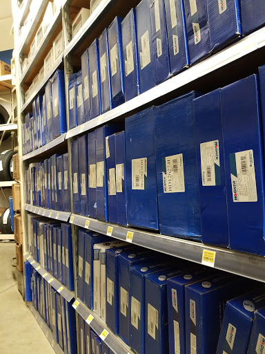 Auto Parts Store «Pep Boys Auto Parts & Service», reviews and photos, 15 E Old Country Rd, Hicksville, NY 11801, USA