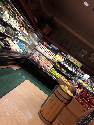 Grocery Store «Wynn’s Market», reviews and photos, 141 9th St N, Naples, FL 34102, USA