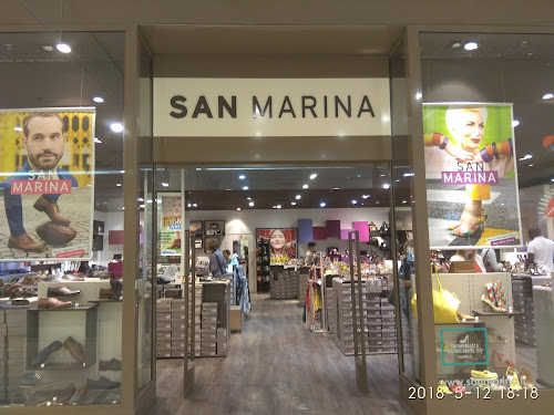 Magasin de chaussures San Marina Évry