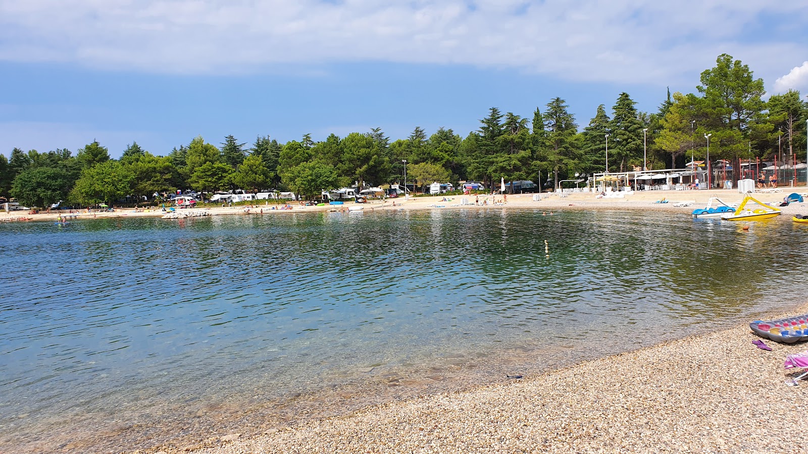 Photo de Valkanela beach et le règlement