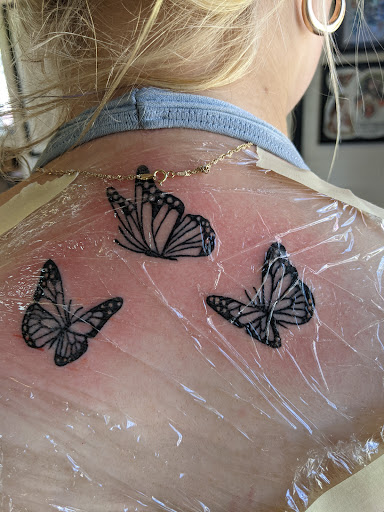 Tattoo Shop «Honeymoon Tattoo», reviews and photos, 10119 Fair Oaks Blvd, Fair Oaks, CA 95628, USA