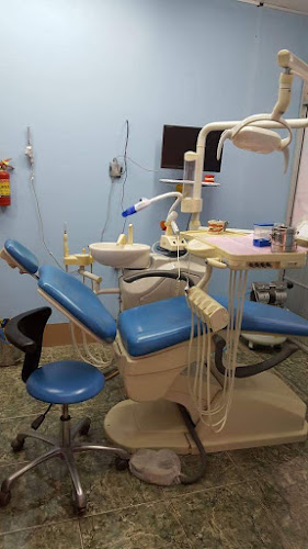 Opiniones de Centro Dental Odontofamily en Velasco Ibarra - Dentista