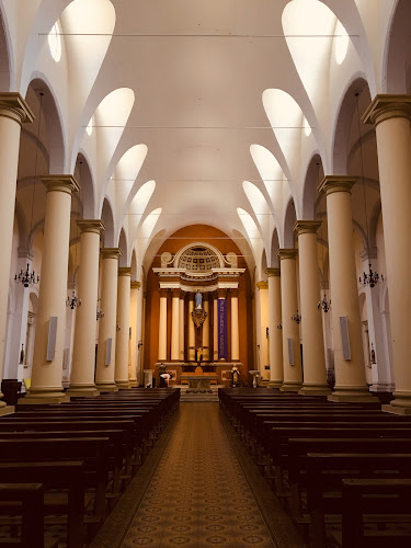 Opiniones de Parroquia San Isidro Labrador en Canelones - Iglesia
