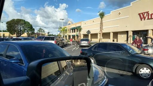 Grocery Store «Winn-Dixie», reviews and photos, 19167 S Dixie Hwy, Cutler Bay, FL 33157, USA