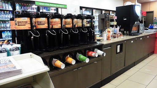 Convenience Store «7-Eleven», reviews and photos, 159-35 Cross Bay Blvd, Jamaica, NY 11414, USA