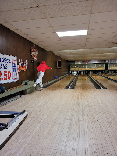 Bowling Alley «King-Pin Lanes», reviews and photos, 418 Lincoln Ave, Fox River Grove, IL 60021, USA