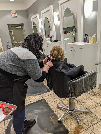 Hair Salon «Ulta Beauty», reviews and photos, 20505 N Rand Rd Suite 220, Kildeer, IL 60047, USA