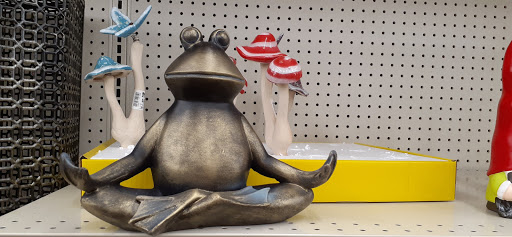 Pet Supply Store «Petco Animal Supplies», reviews and photos, 822 W Arrow Hwy, San Dimas, CA 91773, USA