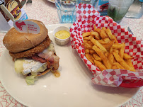 Cheeseburger du Restaurant Holly's Diner à Marzy - n°17