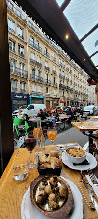 Plats et boissons du Restaurant français Le Roussillon à Paris - n°3