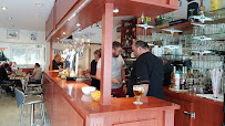 Atmosphère du Restaurant Le Bistro de Nath à Saint-Léger-du-Bourg-Denis - n°1
