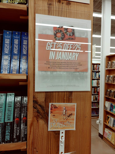 Book Store «Half Price Books», reviews and photos, 959 I-30, Rockwall, TX 75087, USA