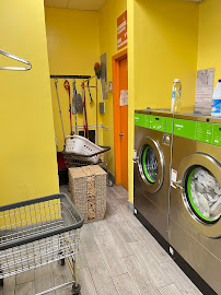 Acadia Coin Laundry - Photo 2 - Car repair in Opa-locka, FL, Hialeah