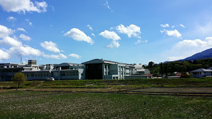 山梨県立韮崎工業高等学校
