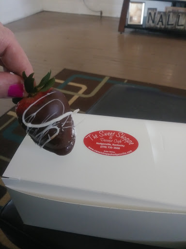 Dessert Shop «Sweet Shoppe Dessert Cafe», reviews and photos, 100 S Lincoln Blvd, Hodgenville, KY 42748, USA