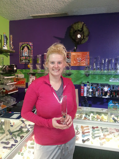 Tobacco Shop «Green Daze Glass & Smoke Shop», reviews and photos, 10323 SE Mill Plain Blvd, Vancouver, WA 98664, USA