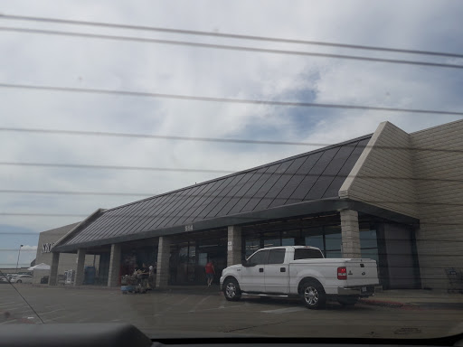 Grocery Store «Kroger», reviews and photos, 514 S Carrier Pkwy, Grand Prairie, TX 75051, USA