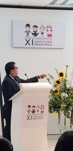 Dr. Abelardo Galindo Gómez, Dermatólogo Pediatra