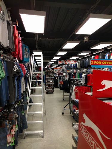 Reviews of Sports Direct in Reading - Sporting goods store