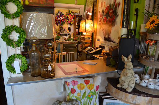 Florist «Lively Florist Shop», reviews and photos, 610 Hatcher Ln, Columbia, TN 38401, USA