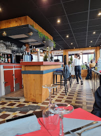 Atmosphère du Restaurant Le Roulis à Ouistreham - n°5