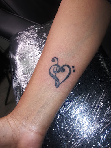 Explore women's tattoo ideas design, creative tattoo ideas in Schaumburg, available at Urban Rebels Ink