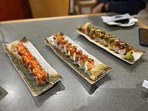 Yoshi Sushi image