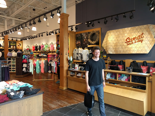Sportswear Store «lululemon», reviews and photos, 574 N Midvale Blvd, Madison, WI 53705, USA
