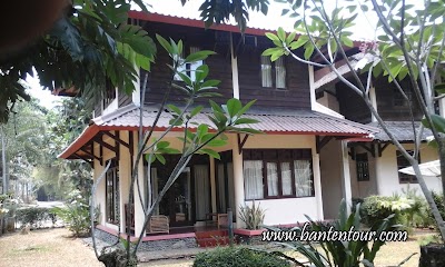 Photos of Mutiara Carita