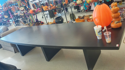 Thrift Store «Greenfield & University Goodwill Retail Store & Donation Center», reviews and photos, 4412 E University Dr, Mesa, AZ 85205, USA