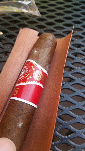 Cigar Shop «Royal Cigar Tobacco», reviews and photos, 403 14th Ave SE, Minneapolis, MN 55414, USA