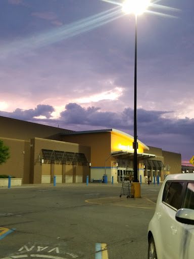 Department Store «Walmart Supercenter», reviews and photos, 4380 N Leavitt Rd, Lorain, OH 44053, USA