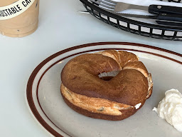 Haustable cafe