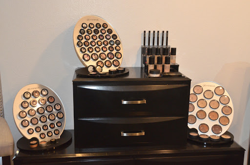 Hair Salon «Allee Salon and Spa», reviews and photos, 326 80th St Ct, Fairfax, IA 52228, USA