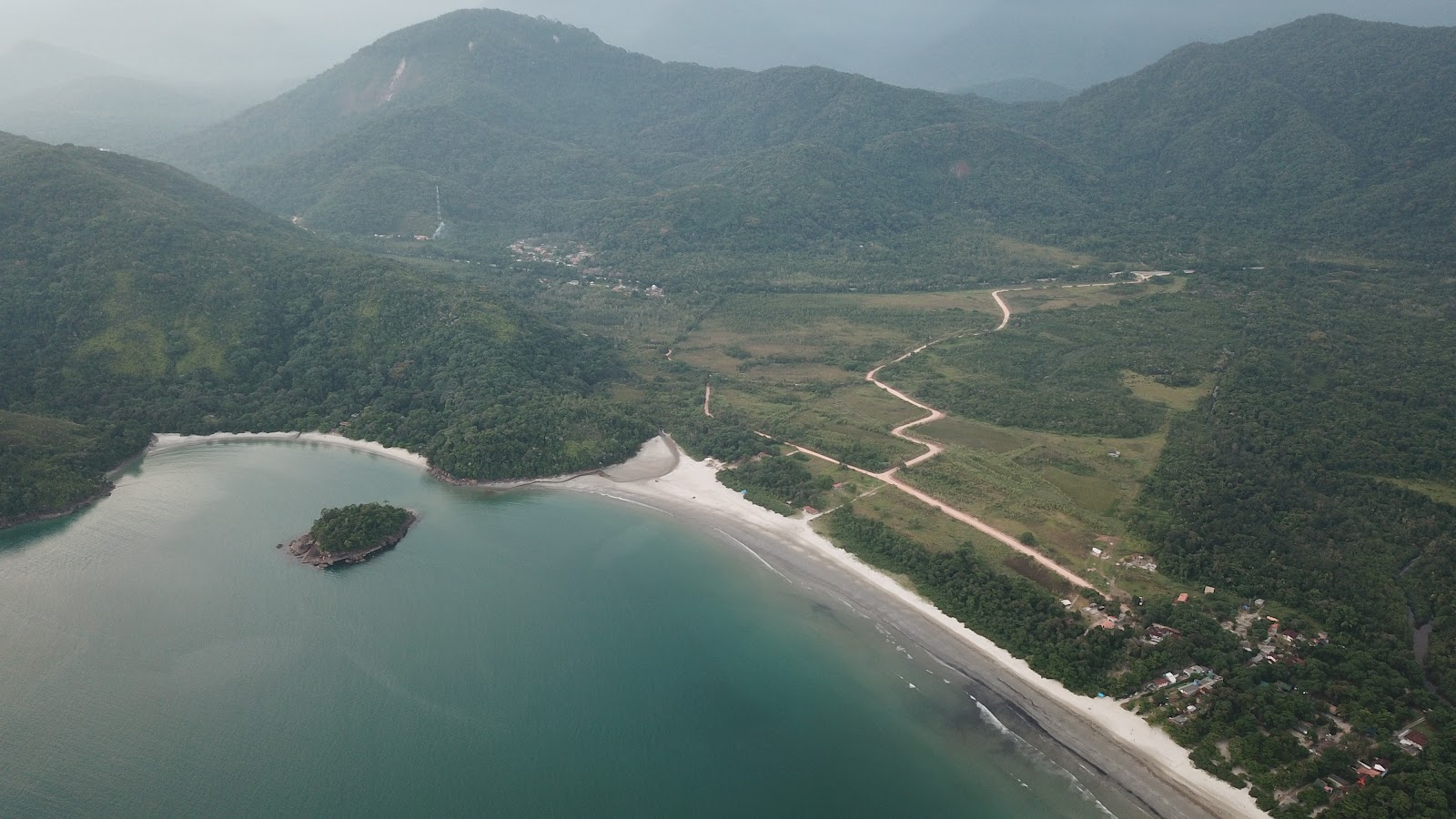 Praia Ubatumirim photo #9