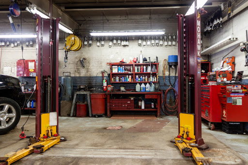 Auto Repair Shop «Riverside Automotive Service & Parts Inc», reviews and photos, 2750 N Oakland Ave, Milwaukee, WI 53211, USA