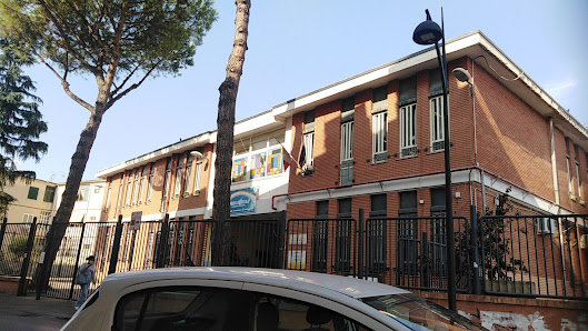 Scuola Media Statale Enrico De Nicola Via Roma, 202, 80013 Casalnuovo di Napoli NA, Italia