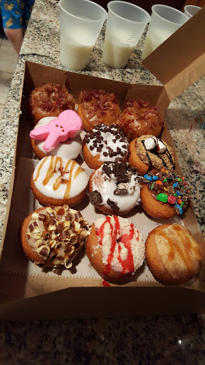 Donut Shop «Peace, Love, and Little Donuts», reviews and photos, 1411 Amherst Rd NE, Massillon, OH 44646, USA